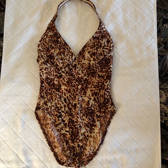 Victoria’s Secret one-piece swimsuit size 8C - Picture 4 of 8